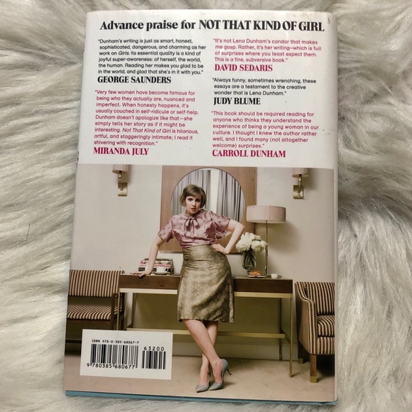 Bestseller “NOT THAT KIND OF GIRL” by Lena Dunham - Picture 2 of 3